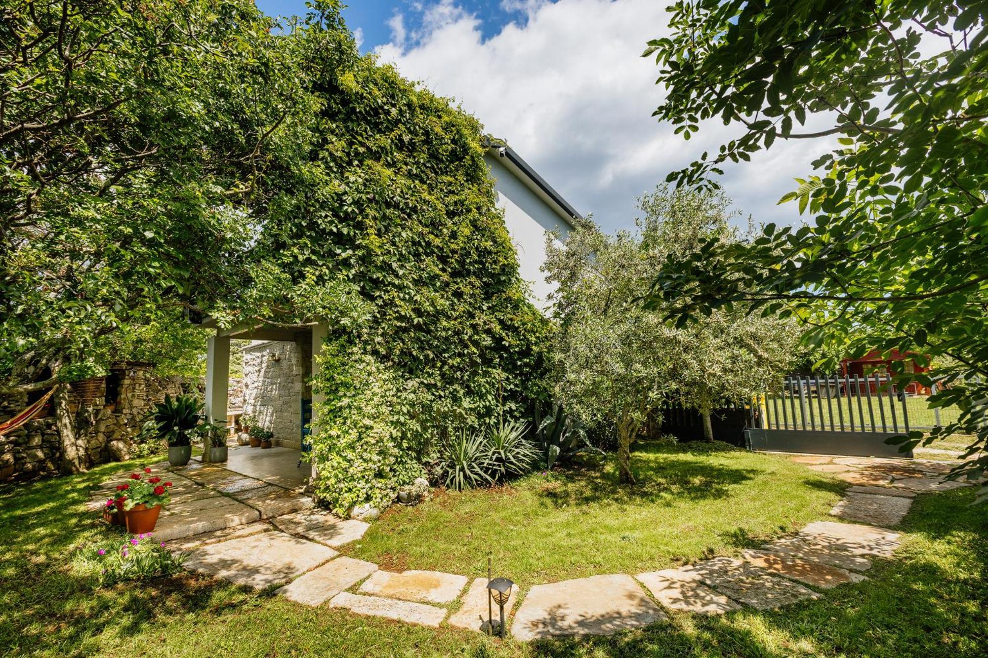 Peroj'S Green Oasis - Holiday Home Exterior foto